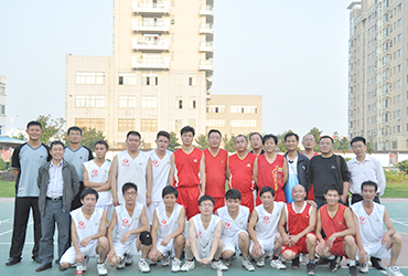 公司籃球隊與市國稅局舉行籃球比賽